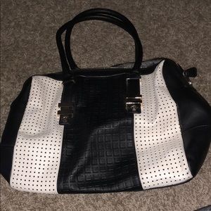 Danielle Nicole purse